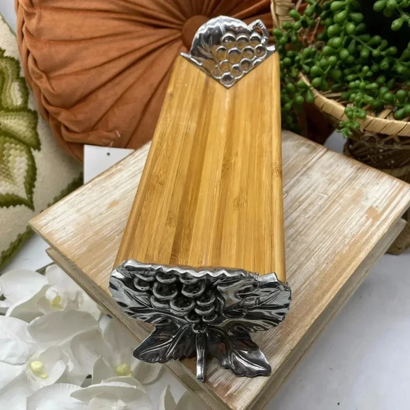 Vintage Grape Pattern Arthur Court Cracker Caddy - Picture 4 of 7